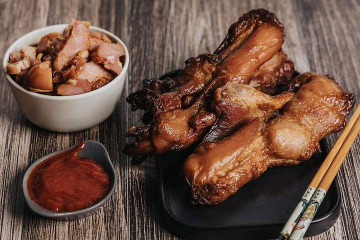 Fabrication charcuterie de porc Le Tampon