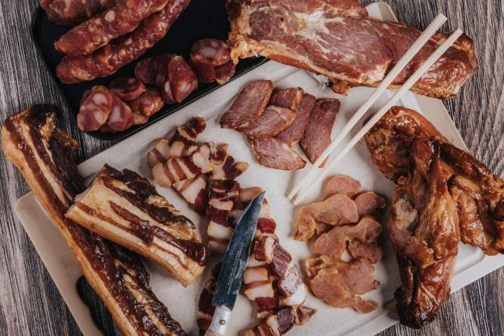 fabrication charcuterie de porc Le Tampon